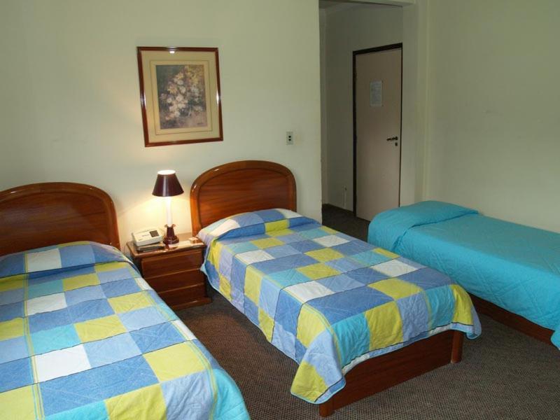 Hotel Lopes Caxambu Habitación foto
